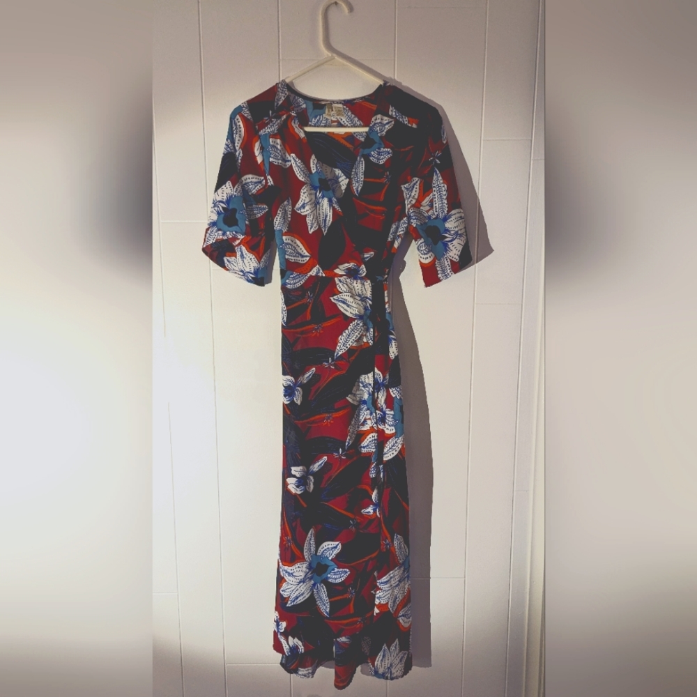 Wrap-around tropical dress. Red, orange, & blue. Size Xtra small